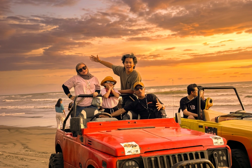 Sunset Gumuk Pasir Yogyakarta