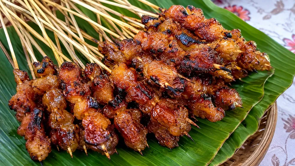 Kuliner Lokal Sate Koyor